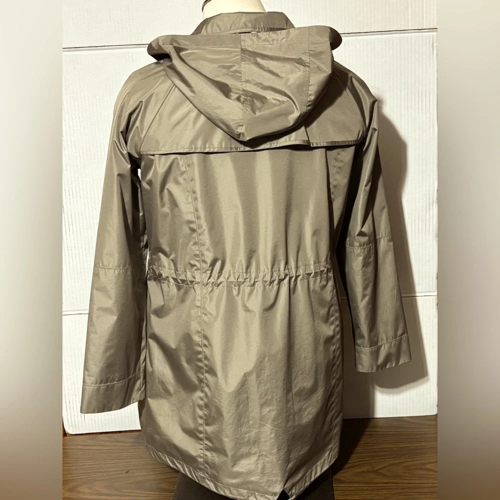 Croft & Barrow ladies XL waterproof front zip/snap hooded jacket  34”L 23” p2p